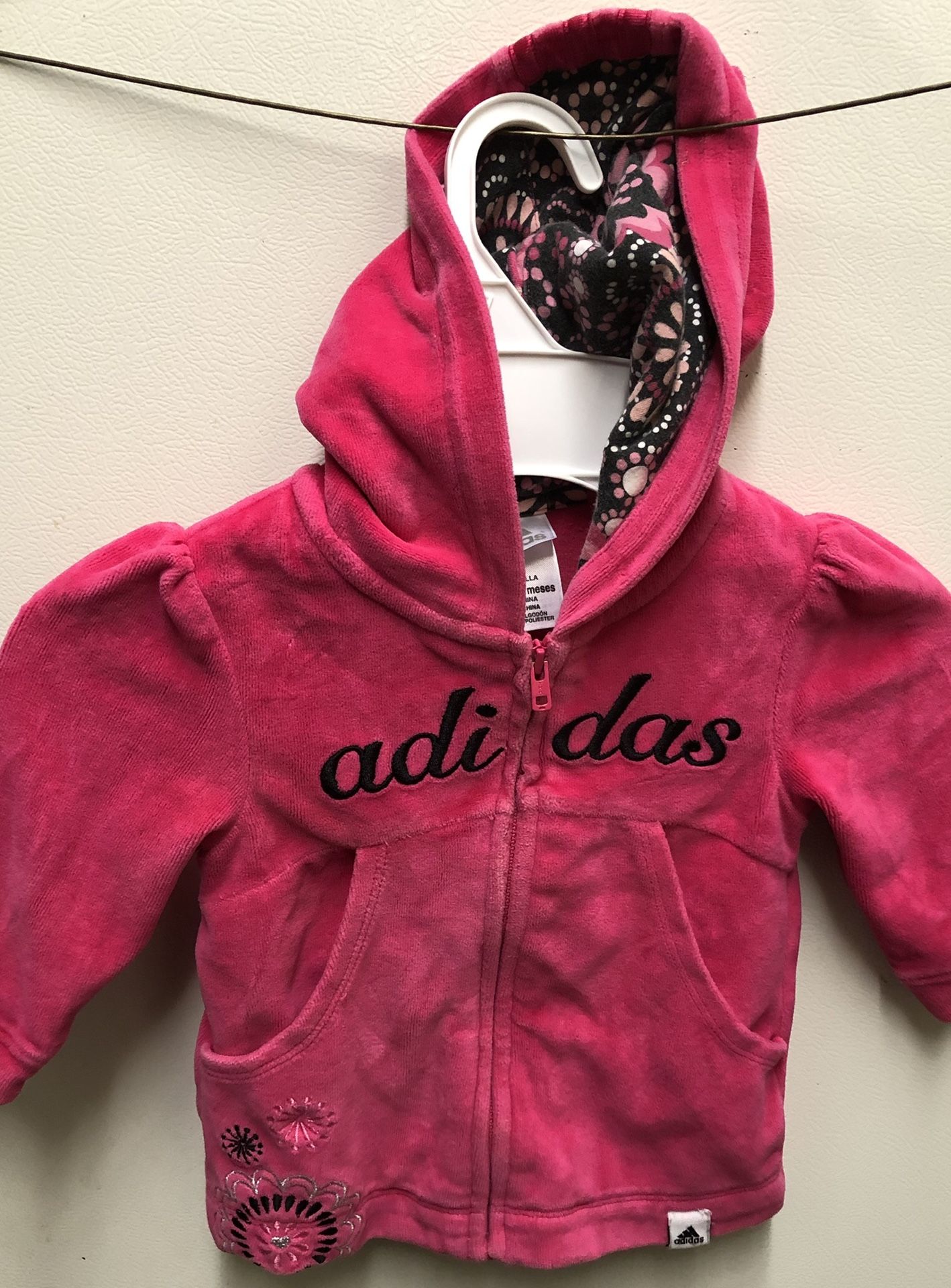 Adidas toddler cloth size 12 months