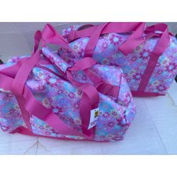 Girl’s Duffle Bags.. New With Tags.. $6 each