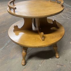 Solid Maple Mid-century Colonial Revival Corner Table