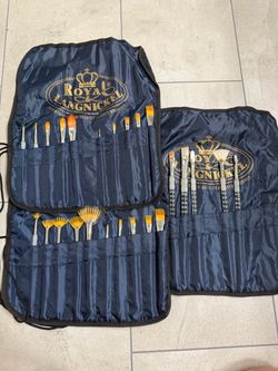 Lot of 25 Royal & Langnickel Paintbrushes - Most Brand New