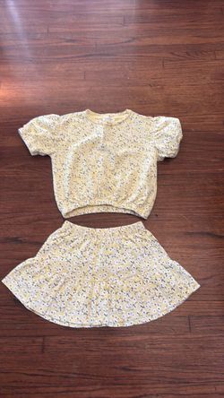 Jessica simpson girls set  top and short/skirt  6X ( Box#1)