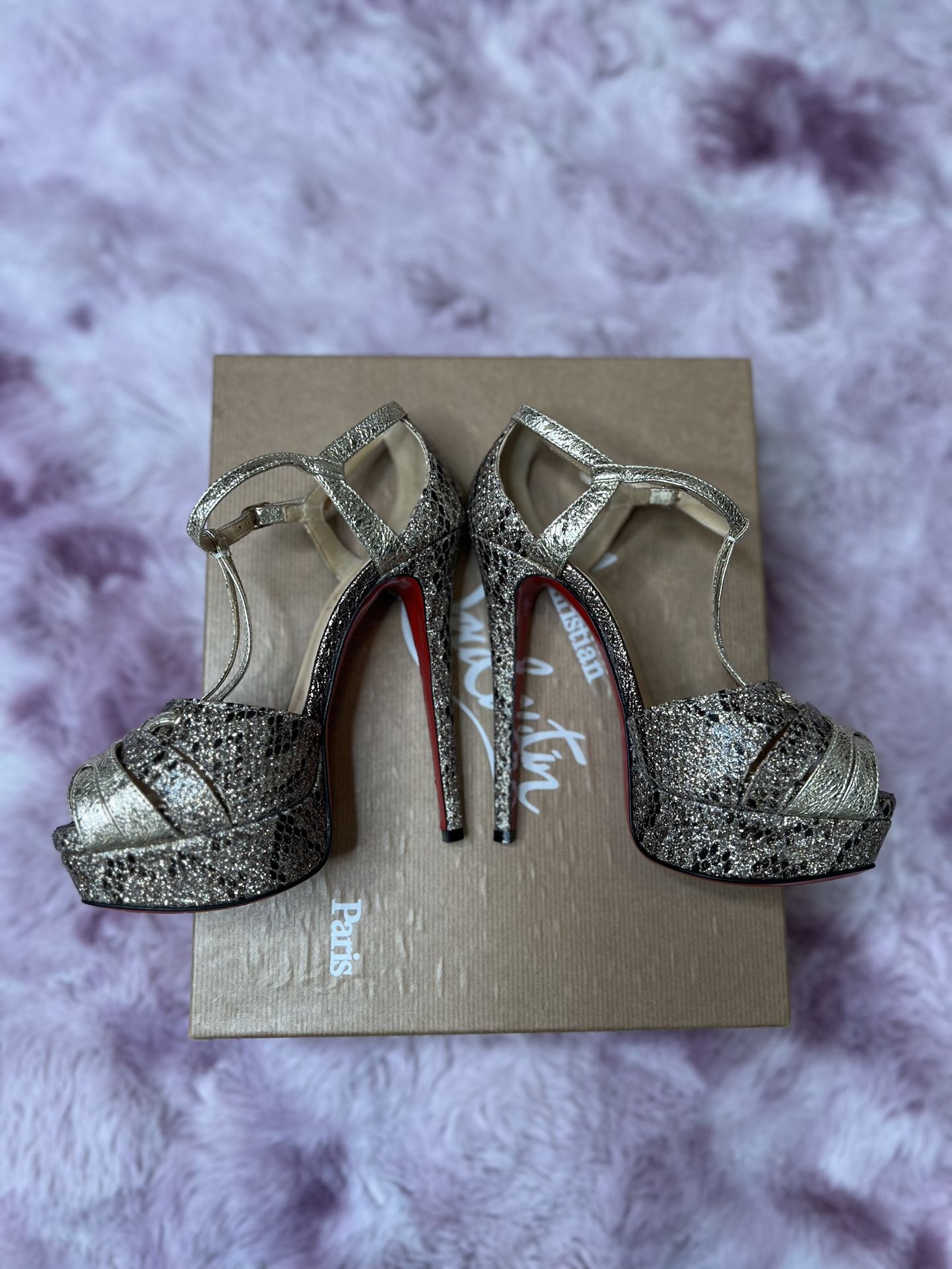 Christian Louboutin GLENNALTA Gold Size 35.5