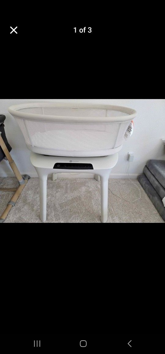 4 Moms Bassinet