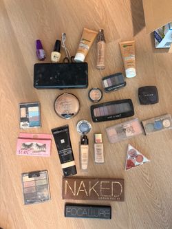 Hair, make up, jewelry