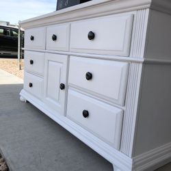 Dresser White 