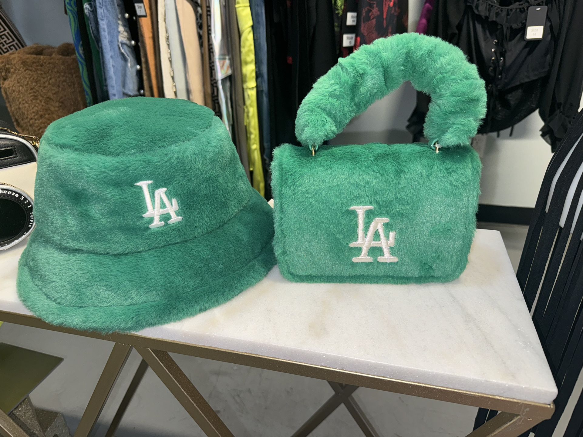 La Purse With Matching Bucket Hat 