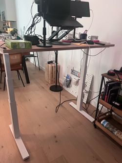 Electronic Stand Up Desk