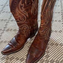 Woman Ariat Boots 👢 