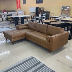 CLOSEOUT SALE. 💕 Genuine Leather Tan Sectional 