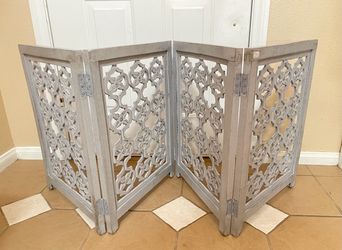 Pet gate