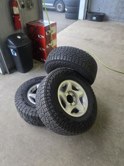 Whells And Tires 6 Lugs