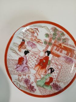 Geisha porcelain saucer