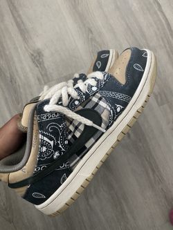 Travis Scott SB Dunk - Size 11