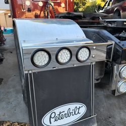 Peterbilt Mud Flap Light Bracket & Center Light Panel