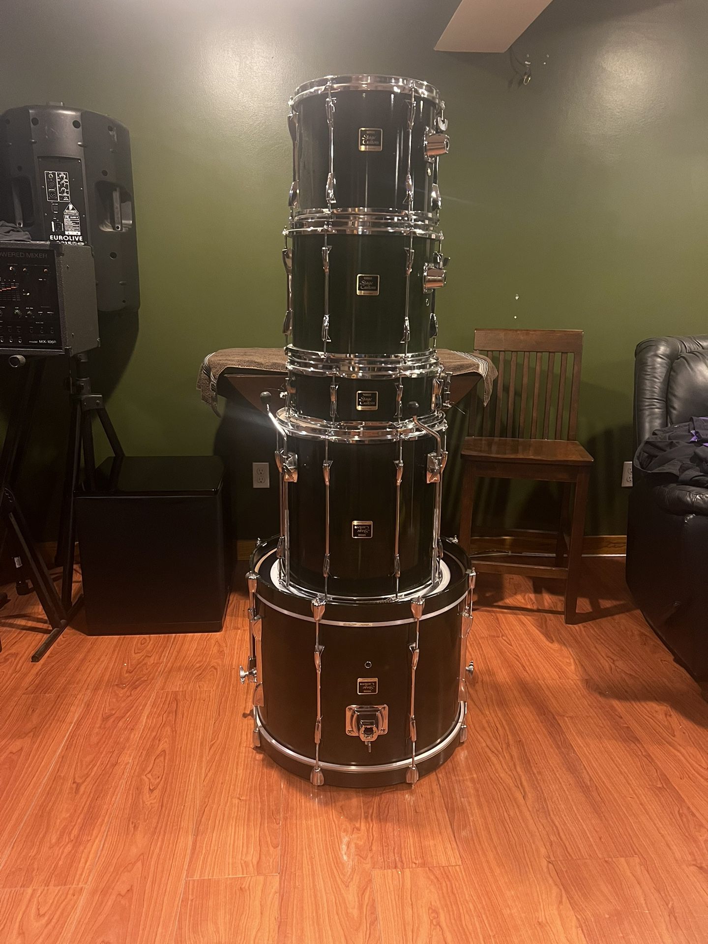 Five piece Yamaha Stage Custom drum set