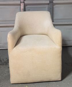 Arm chair