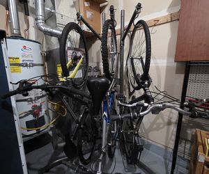 Bike organizer / rack