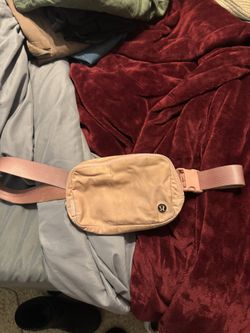 Lululemon Fanny