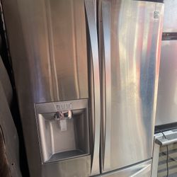 Refrigerator Kenmore 