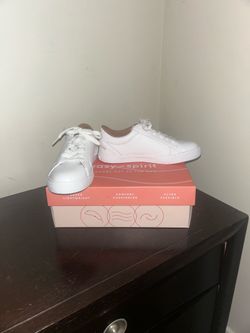 White Sneakers 6