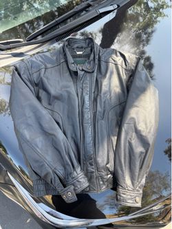 Vintage Danier Canada Genuine Leather Bomber Jacket