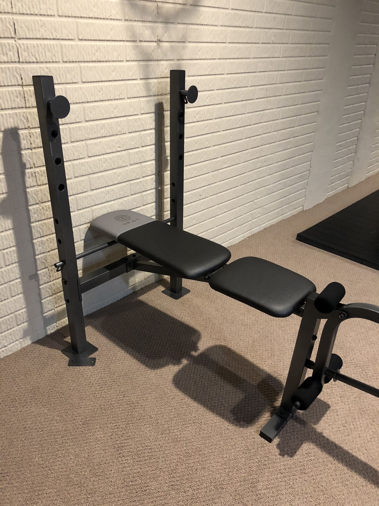 Gold's Gym weight bench