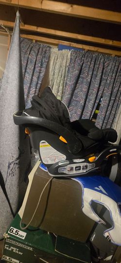 Chicco car seat keyfit30