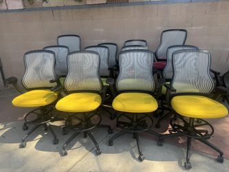 Knoll Office Stool Chairs Yellow 💛and Red♥️