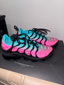 Nike Vapormax (Women’s - Size 7)