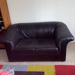 Black Leather Love Seat $100 Firm