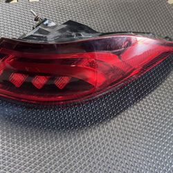 Mercedes Benz 2020-2023 GLE taillight 