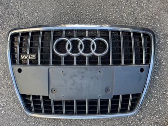 Genuine Audi A8 D3 W12 Front Grille - Mint / Without ACC