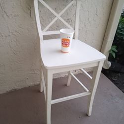 One High Chair 