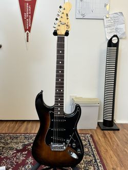 Awesome G&L USA CLF Research S-500 Super Strat! Amazing Tone!