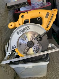 DeWalt cordless saw