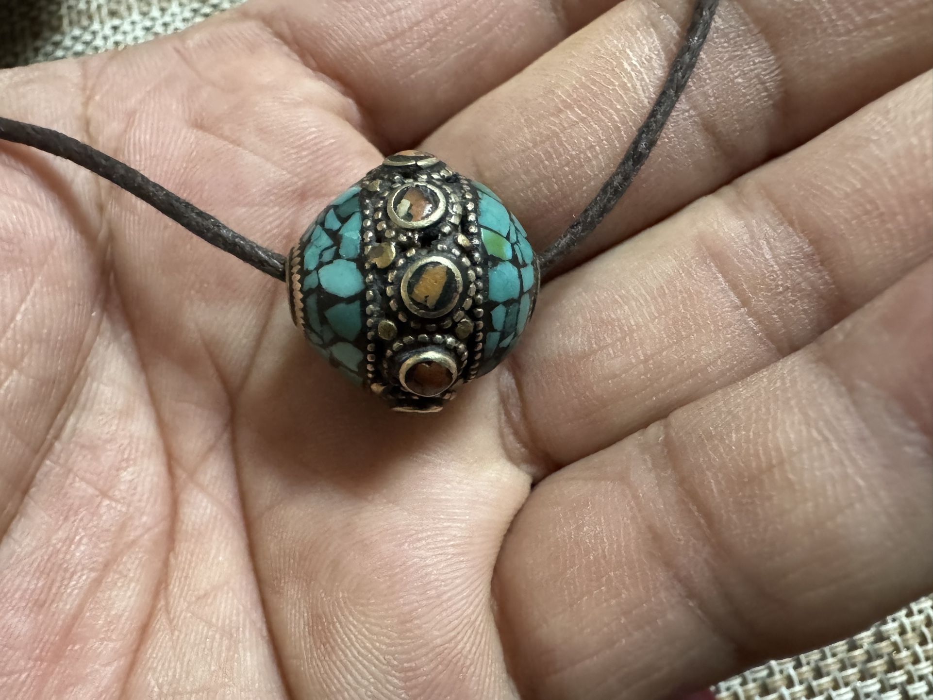 TIBETAN - NEPALESE FOCAL BEAD amulets