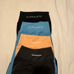 Alphalete Leggins Talla S $20 Cada Uno 