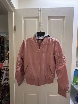 Forever 21 Bomber Jacket Padded Hoodie Zip Up. Size medium