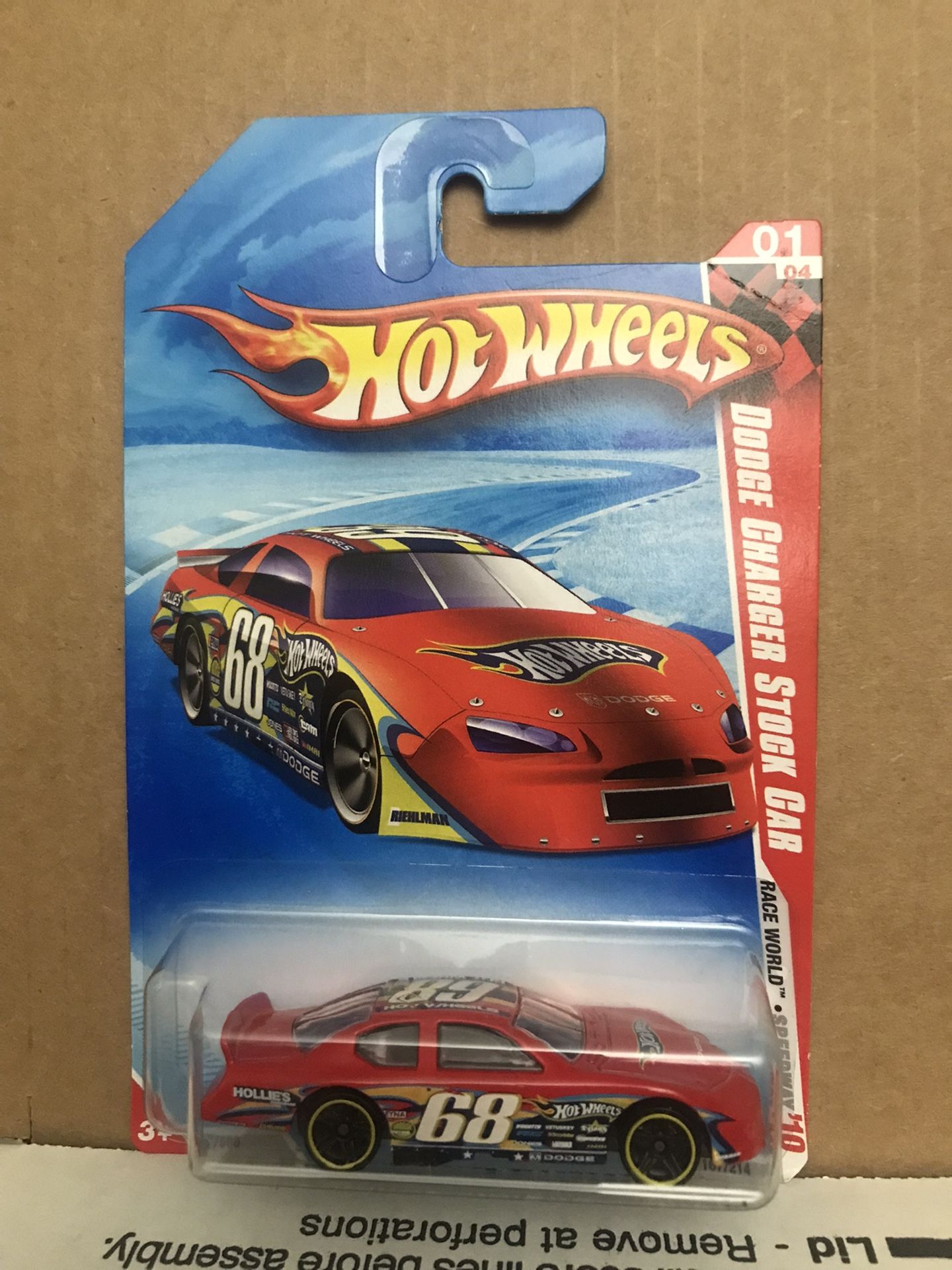 Hot Wheels 2010 1/04 Race World SPEEDWAY Dodge Charger Stock Car Red #68