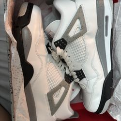 Jordan 4 Retro White Cement