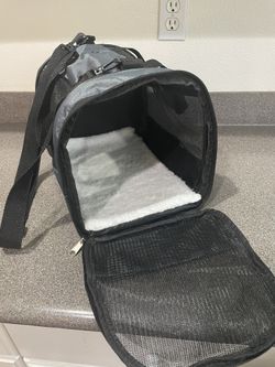 Small size pet carrier