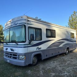 RV Fore Sale - 2000 Ford Fleetwood RV 