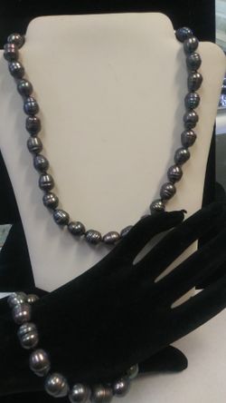 Real Tahitian Baroque Pearl Necklace