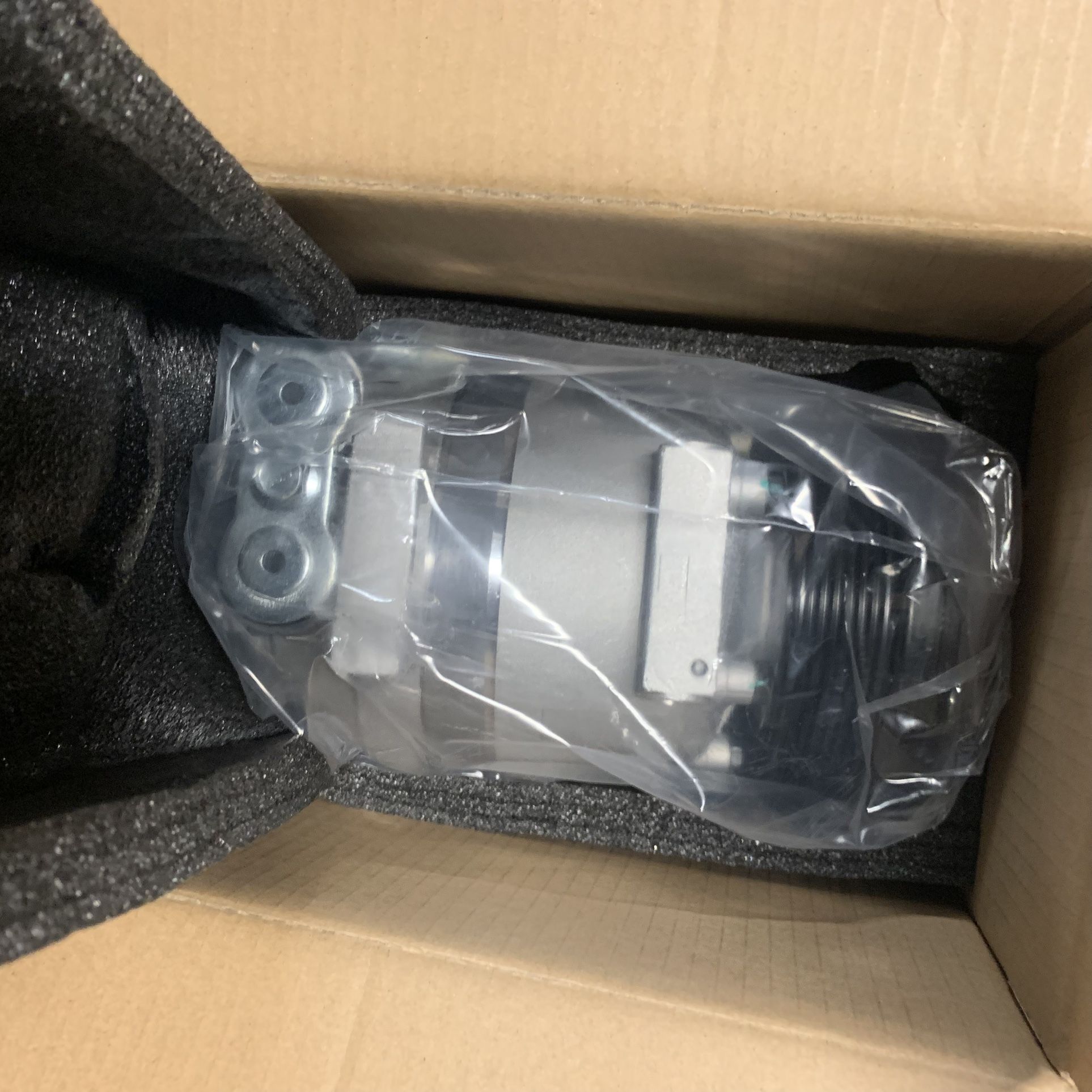 (Brand New) A/C compressor