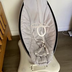 4Moms Mamaroo Baby Swing - Silver Classic