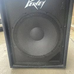 Peavey Dj speakers with 18 inch sub