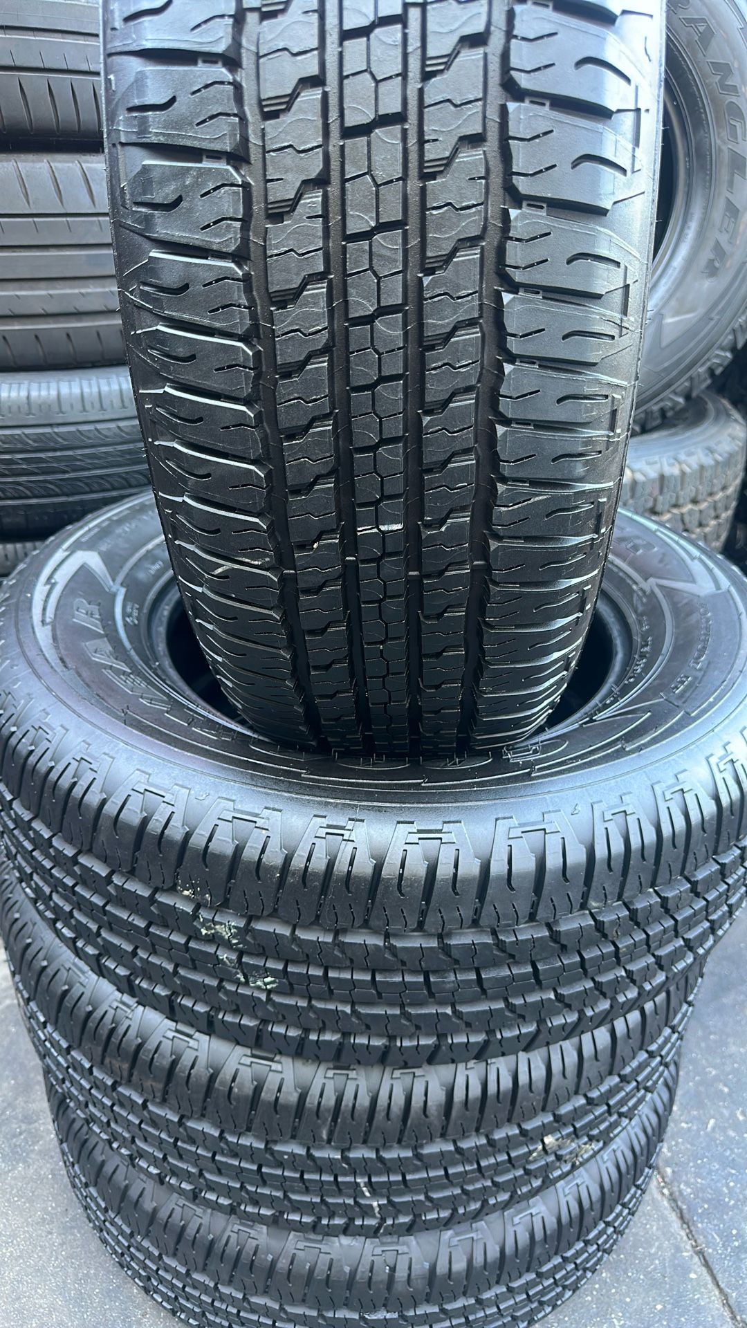 Set Of 4 Used Goodyear 275/65/18