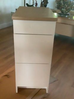 IKEA KNOXHULT BASE CABINET NEW