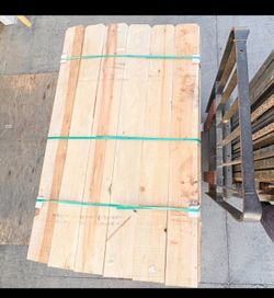 Fence Boards 1x8x6 .