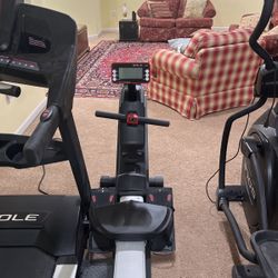 SOLE SR500 Rowing Machine 